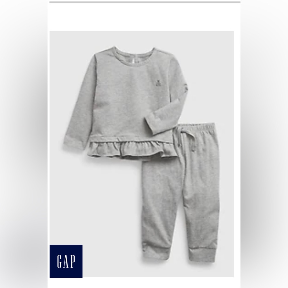 Baby gap organic cotton 2 piece outfit set